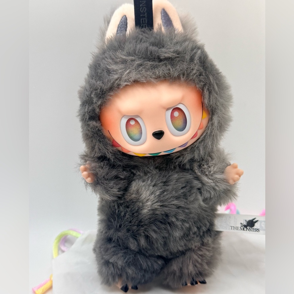 The Monsters Big into Energy- ID SECRET Labubu